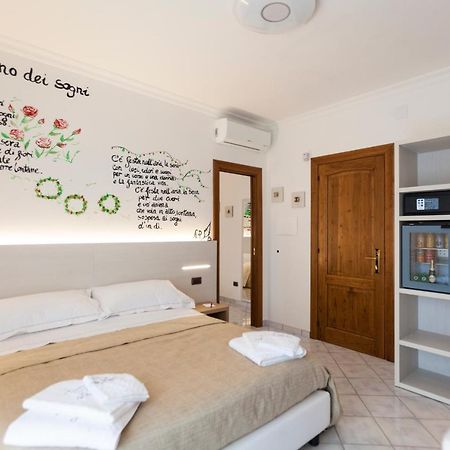 Na' Poesia B&B Di Charme SantʼAgata deʼ Goti Zewnętrze zdjęcie