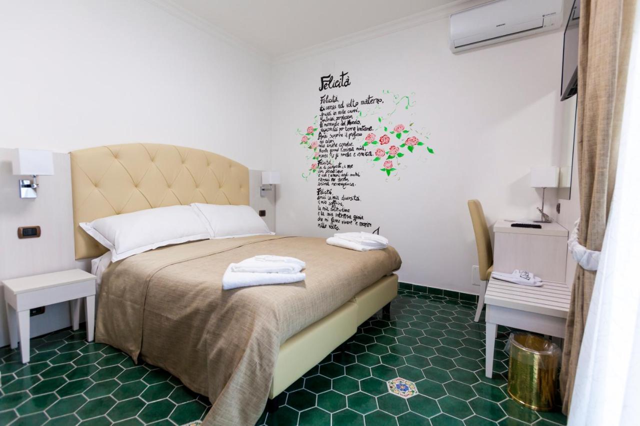 Na' Poesia B&B Di Charme SantʼAgata deʼ Goti Zewnętrze zdjęcie