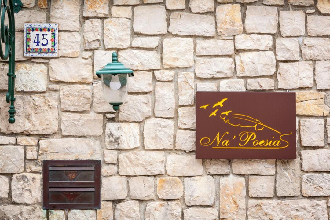 Na' Poesia B&B Di Charme SantʼAgata deʼ Goti Zewnętrze zdjęcie