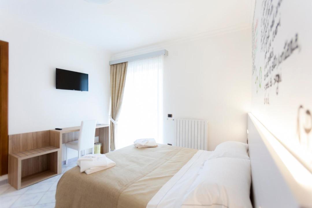 Na' Poesia B&B Di Charme SantʼAgata deʼ Goti Zewnętrze zdjęcie
