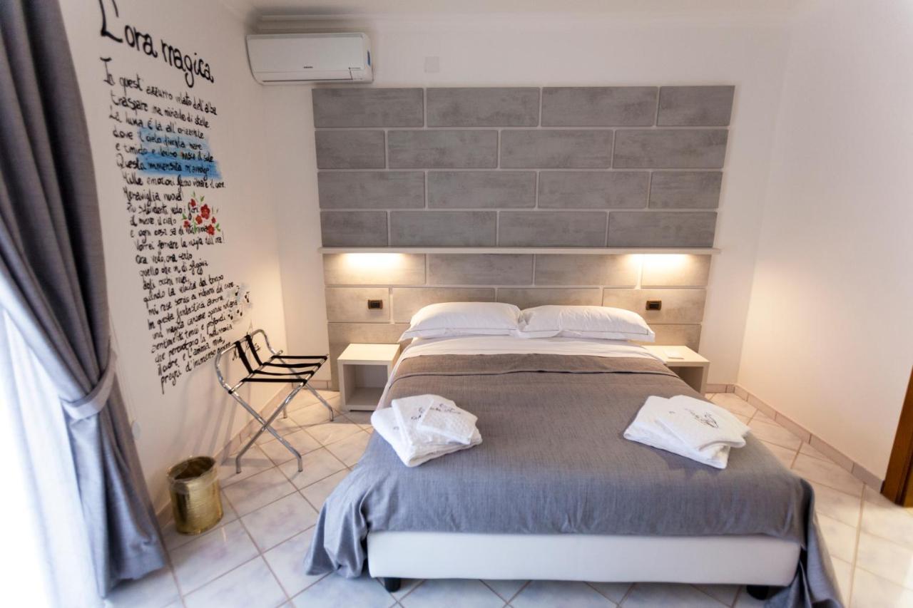 Na' Poesia B&B Di Charme SantʼAgata deʼ Goti Zewnętrze zdjęcie